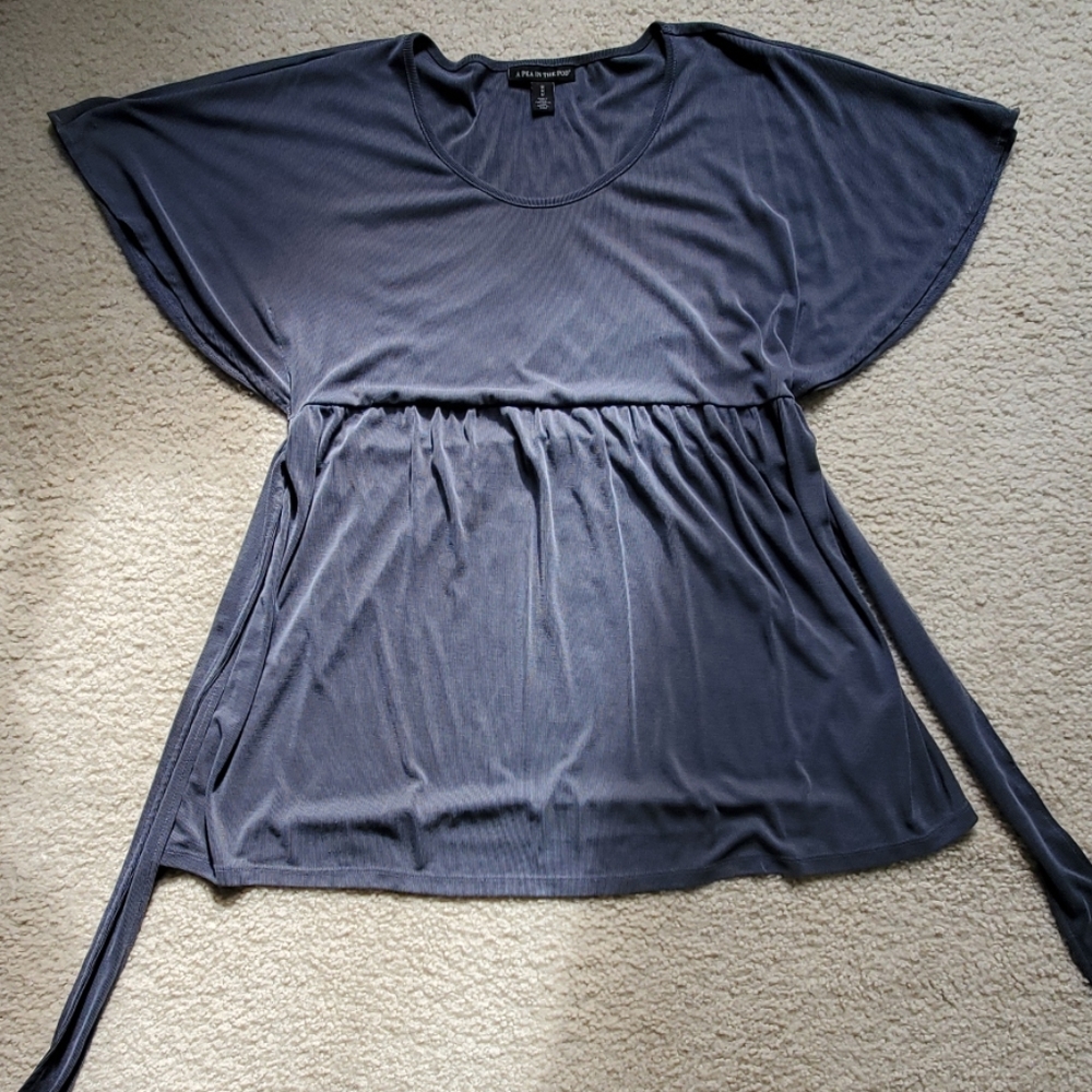 Maternity M tie back short sleeve blouse